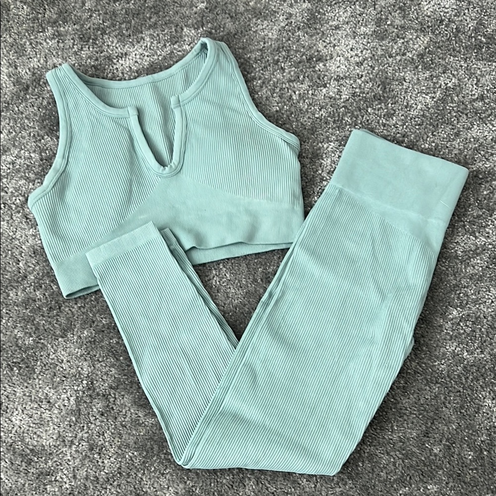 Green Seamless Ribbed Workout Set